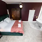 Apartman Nydsley Hall By Luxury Travel Emproium - 4 Luxury - 2 With Hot Tubs *