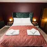 Apartment Nydsley Hall By Luxury Travel Emproium - 4 Luxury - 2 With Hot Tubs Pateley Bridge