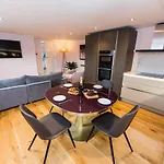 Nydsley Hall By Luxury Travel Emproium - 4 Luxury - 2 With Hot Tubs Apartman *
