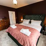 Nydsley Hall By Luxury Travel Emproium - 4 Luxury - 2 With Hot Tubs Apartment Pateley Bridge