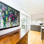 Nydsley Hall By Luxury Travel Emproium - 4 Luxury - 2 With Hot Tubs Apartman Pateley Bridge