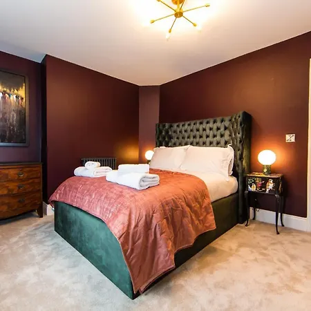 Nydsley Hall By Maison Parfaite - 4 Luxury - 2 With Hot Tubs Apartment