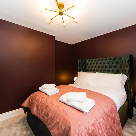 Nydsley Hall By Maison Parfaite - 4 Luxury - 2 With Hot Tubs Apartment