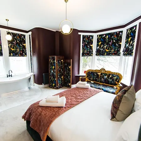 Nydsley Hall By Luxury Travel Emproium - 4 Luxury Apartments - 2 With Hot Tubs Пэтели-Бридж