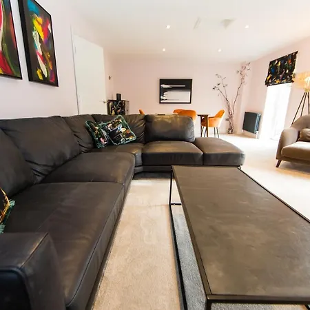 Apartment Nydsley Hall By Maison Parfaite - 4 Luxury - 2 With Hot Tubs